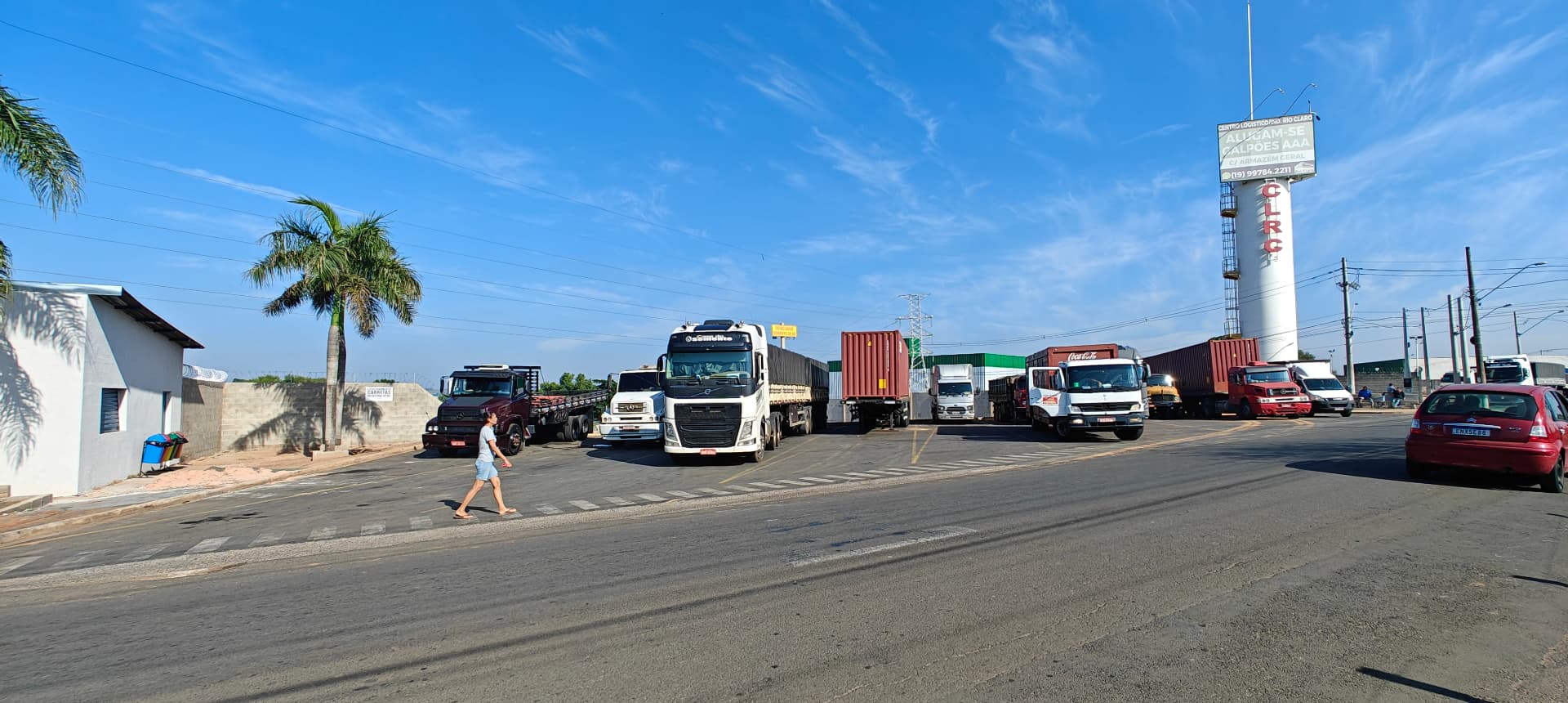 Estacionamento de caminhões